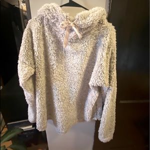 Maurices XL CUTE warm Sherpa sweater